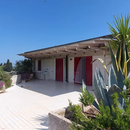 Дом отдыха Casa 140 Mq Con Terrazza Vista Mare Silvi Paese
